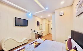 Reddoorz Truc Huyen Hotel